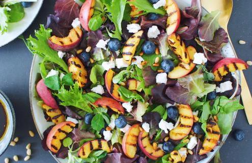 Blueberry and peach salad